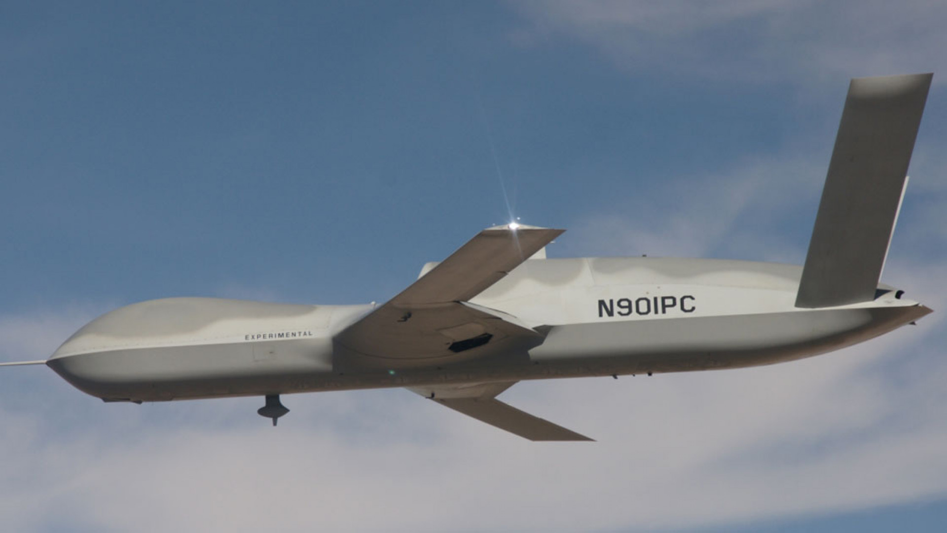GA-ASI تنفذ رحلة طيران غير آهلة مستقلة تماماً باستخدام طائرة Avenger MQ-20A