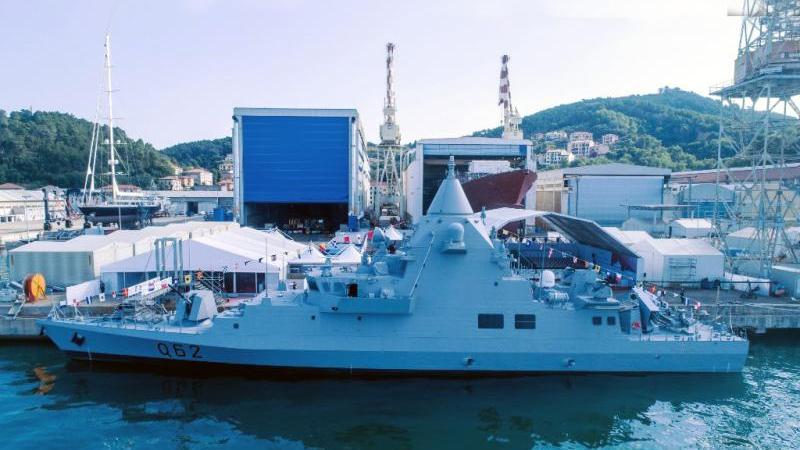 تم تسليم سفينة الدورية لأعالي البحار الثانية المسمّاة SHERAOUH، التي طلبتها وزارة الدفاع القطرية من شركة Fincantieri ضمن برنامج الاستحواذ البحري الوطني