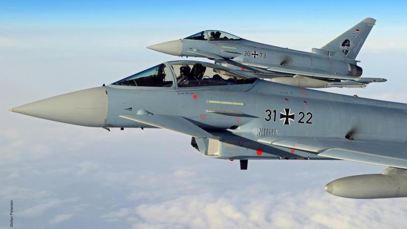 ﻿مُنحت شركة HENSOLDT عقداً للمرحلة الثانية من صيانة مقاتلة Eurofighter. ويغطي العقد مهام الخدمة لحصة HENSOLDT من أنظمة Eurofighter المختلفة في مجالات الرادار، والحماية الذاتية وإلكترونيات الطيران