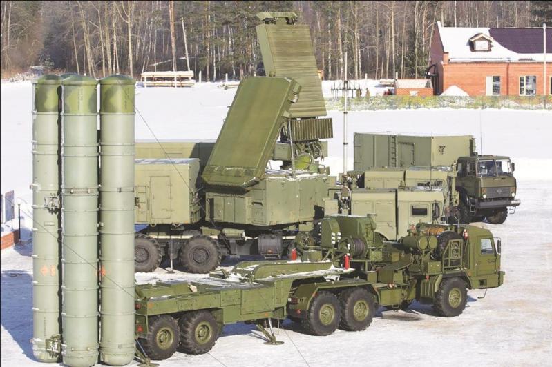 نظام الدفاع الجوي المتقدم S-400. الصورة: Rosoboronexport