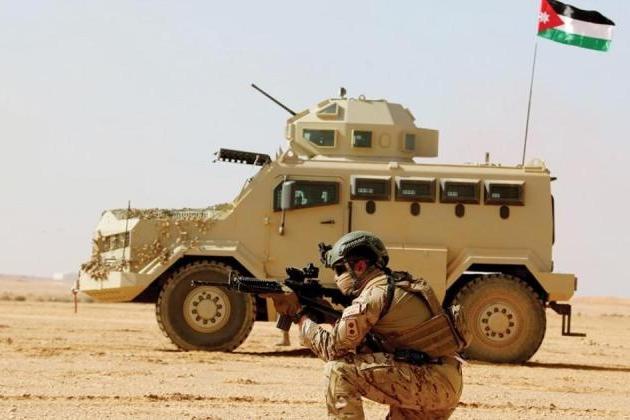 جهزت القوات الخاصة الأردنية بمعدات تتلاءم وطبيعة التهديدات كي تجعلها الأكثر كفاءة في تنفيذ المهام الموكلة إليها، سواء كانت بالاشتراك مع القوات المسلحة الأردنية أو بشكل منفصل