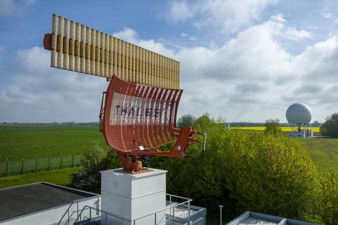 Thales, co-mounted STAR NG & RSM NG radar to contribute to French Air Force air surveillance capabilities © Carlos-Ayesta-Capa