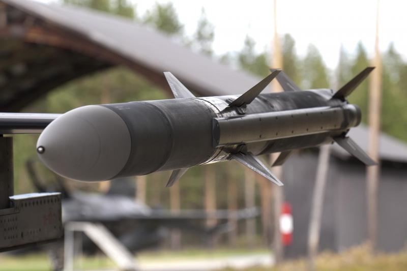 AIM-120C-7
