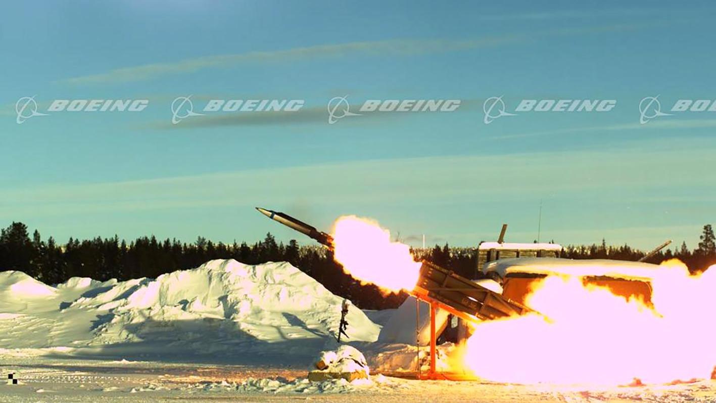 سلطت شركتا Saab و Boeing الضوء، خلال فعاليات معرض Eurosatory 2018، على قدرة الرمي الفائق الدقة لِـ «قنبلة القطر الصغير البعيدة المدى» GLSDB