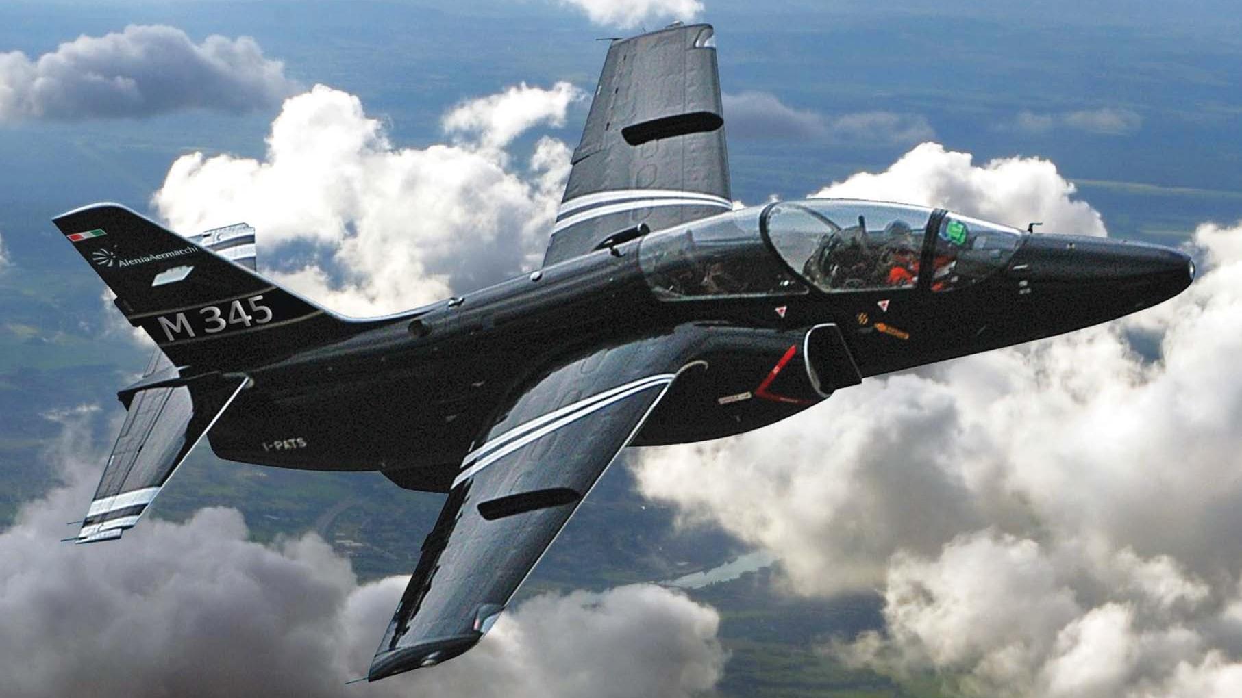 Aermacchi M-345