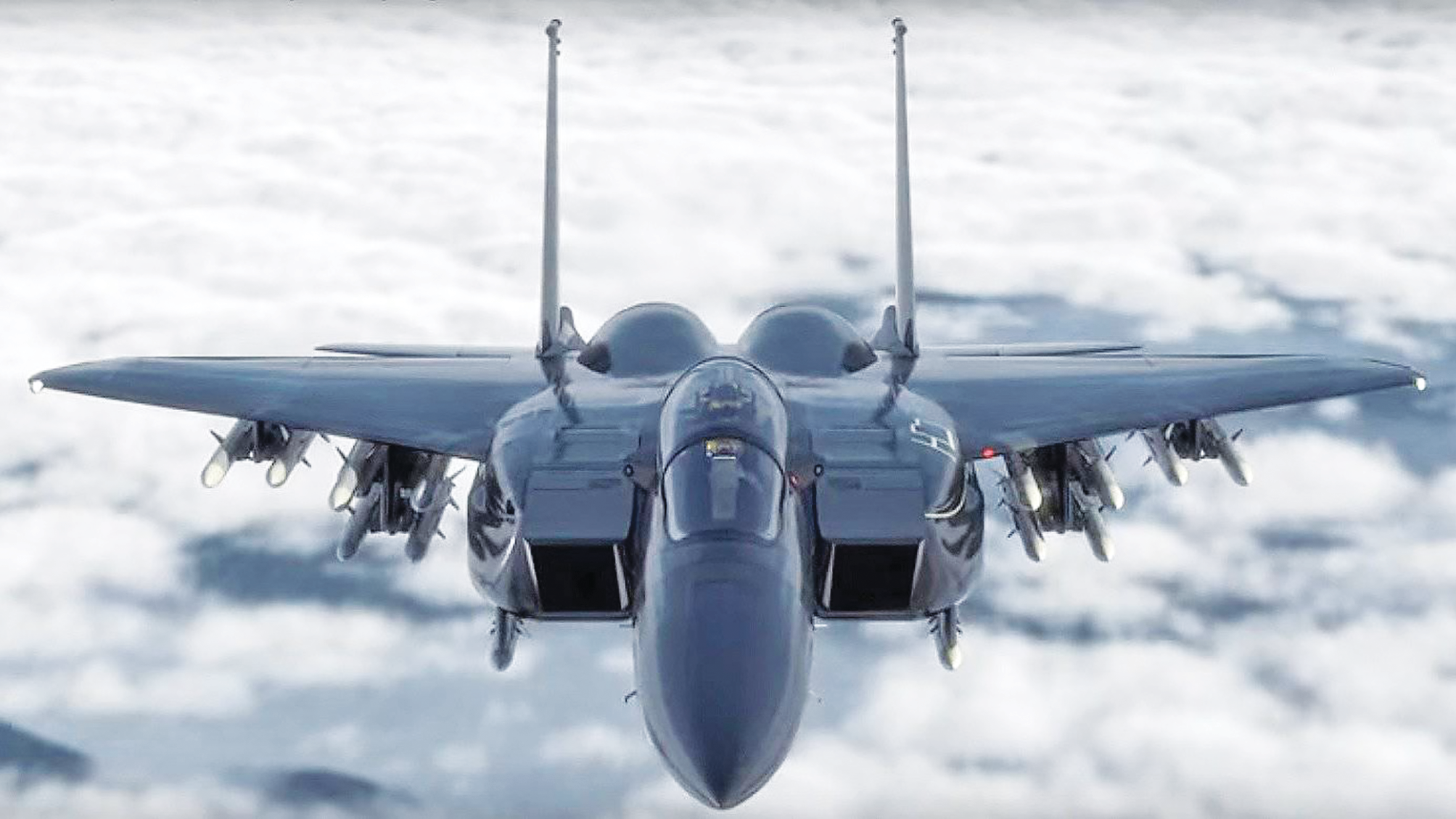 أبرمت قطر عقداً بلغت قيمته 12 مليار دولار لشراء 36 طائرة  F-15 QA Strike Eagle. الصورة: Boeing)