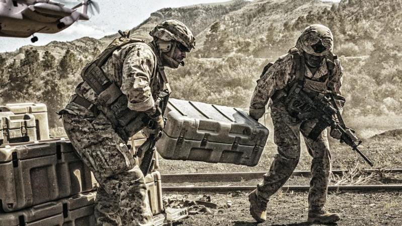 قدّمت PELI Products سلسلة حقائب Peli-Hardigg Light Lift التي تحتفظ ببراءة اختراعها