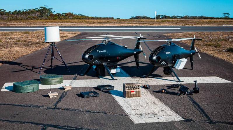 النظام الجوي غير الآهل Camcopter S-100 صنع Schiebel