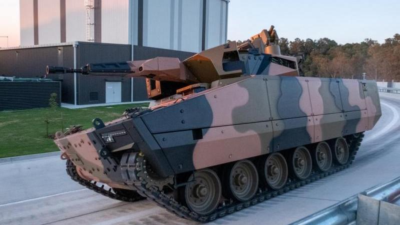  Australian Lynx KF41 Infantry Fighting Vehicle unveiled for Land 400 Phase 3 Program
