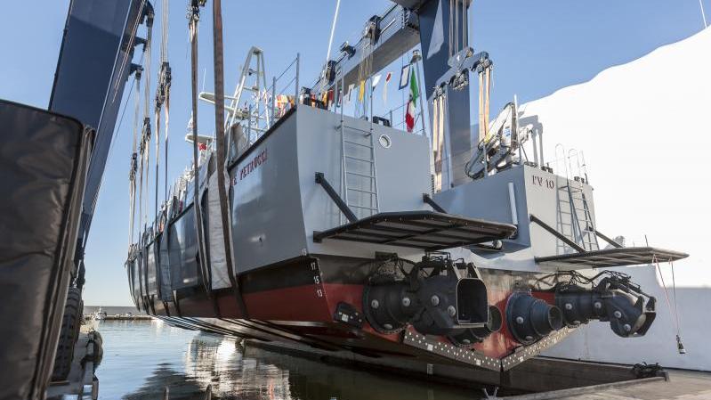 Tenente Petrucci is powered by waterjet propulsion and 4 MTU 16V2000M96L engines of 1939kW@2450 rpm