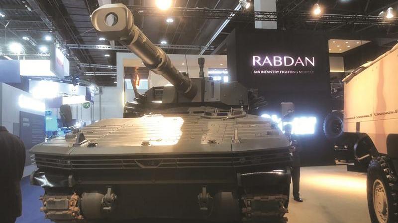 عربة المشاة القتالية البرمائية «ربدان» RABDAN الثمانية الدفع التي تم تطويرها من قِبَل شركة الجسور