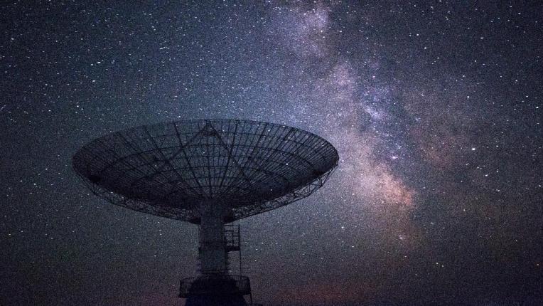 SATCOM ground terminal © Thales
