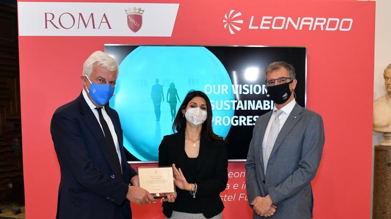 Alessandro Profumo, CEO of Leonardo, Virginia Raggi, mayor of Rome and Giorgio Saccoccia, president of the Italian Space Agency (ASI).