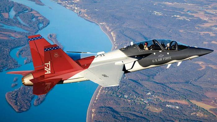 T-7A Red Hawk هي طائرة تدريب متقدم جديدة تماماً مصممة للقوات الجوية الأميركية والتي ستدرب الجيل التالي من طياري المقاتلات والقاذفات لعقود مقبلة. الصورة:  Boeing