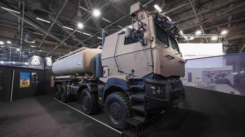 Arquus brings together the French military truck team around its Armis 8x8 at Eurosatory