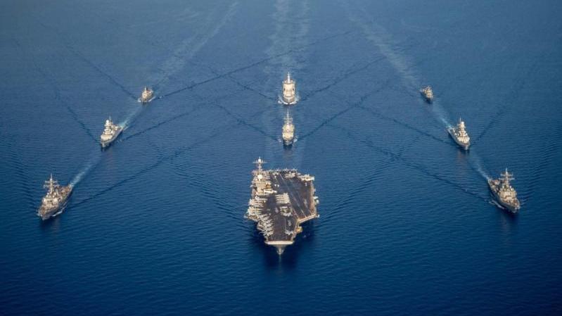سفن حربية تابعة لحلف الناتو تنتشر حول  حاملة الطائرات الأميركية USS Harry S Truman