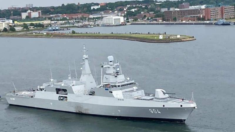 أعلنت «تايسن كروب مارين سيستمز» ThyssenKrupp Marine Systems أو TKMS أنها سلمت فرقاطة MEKO A-200 EN الأولى إلى القوات البحرية المصرية