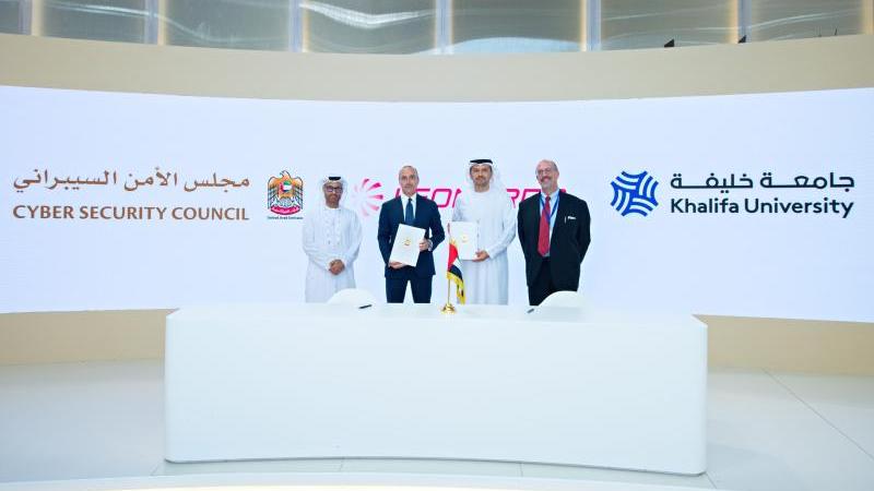 جامعة خليفة وشركة الطيران والدفاع العالمية Leonardo تتعاونان في توفير شهادات اعتماد وبرامج تدريب في اللغتين العربية والإنكليزية