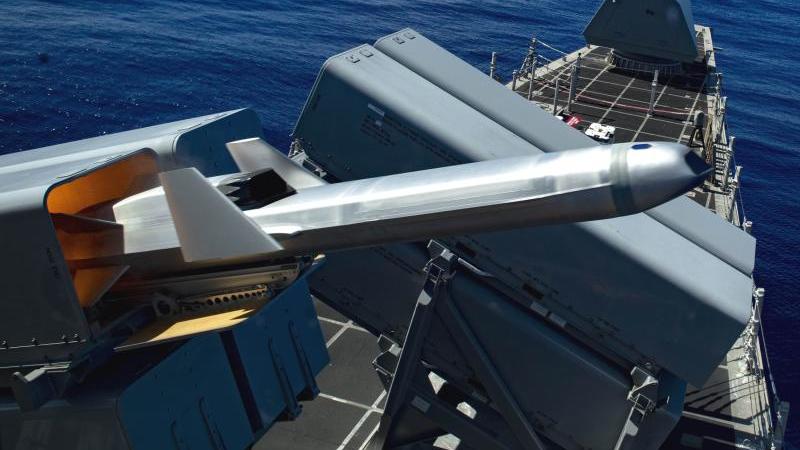 «الصاروخ الضارب البحري» Naval Strike Missile (NSM)  من صنع شركتي Kongsberg  وRaytheon