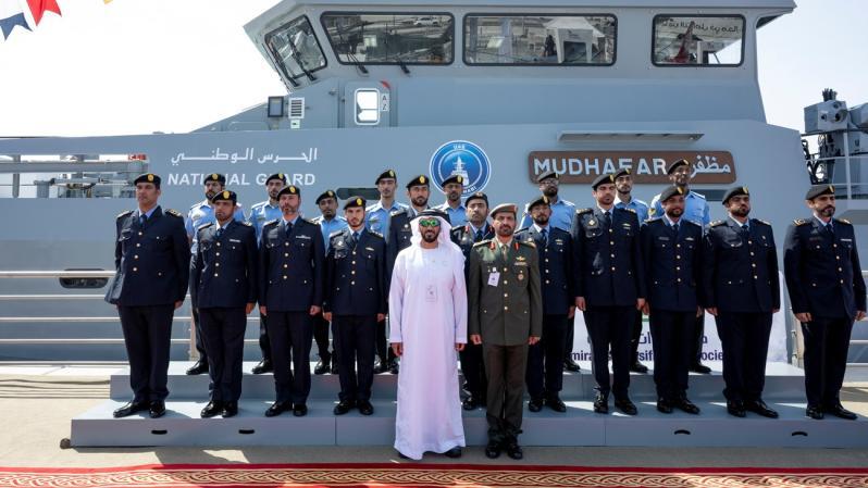 سمو الشيخ نهيان بن زايد آل نهيان، رئيس مجلس أمناء مؤسسة زايد بن سلطان آل نهيان للأعمال الخيرية والإنسانية أثناء تدشينه الزورق «مظفر»