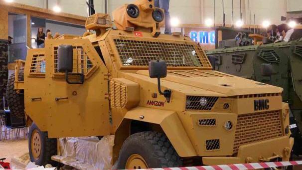 العربة المدرّعة المتعددة الأغراض Amazon من صنع BMC التركية مجهزة بنظام سلاح ليزري وبرادار المراقبة الأرضية ACAR من ASELSAN