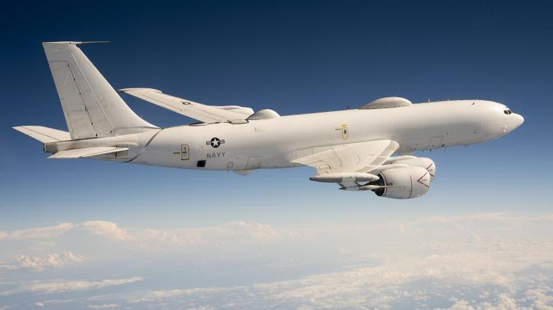 سلمت شركة Northrop Grumman أول طائرة معدلة من طراز E-6B Mercury كجزء من عقد التعديل و الصيانة المتكامل (IMMC) للبحرية الأميريكية. (الصورة: البحرية الأميركية)