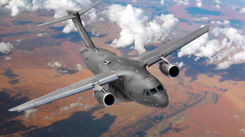 طائرة النقل التكتيكي Embraer C-390 Millennium من صنع شركة Embraer