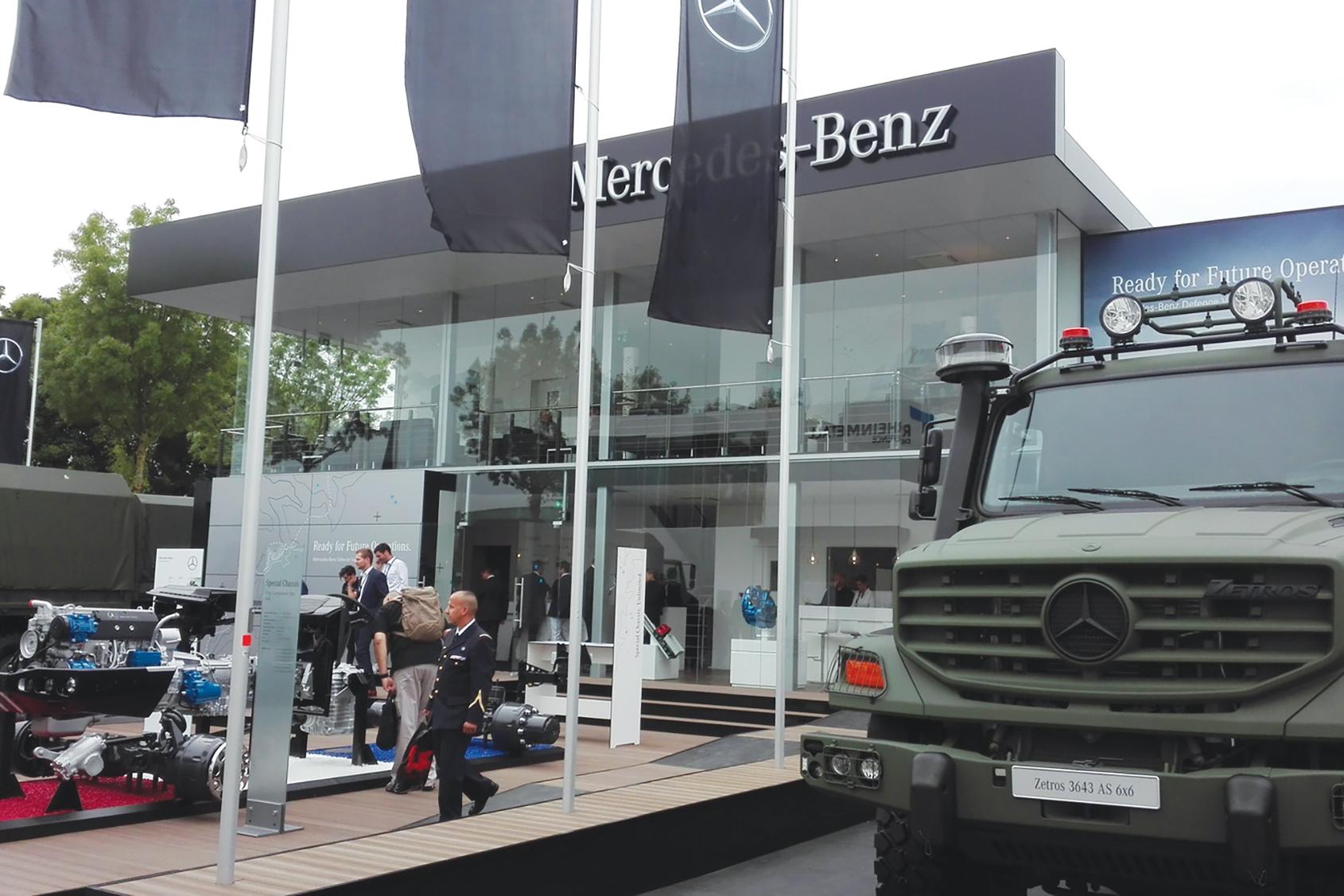 جناح Mercedes-Benz في معرض Eurosatory 2018