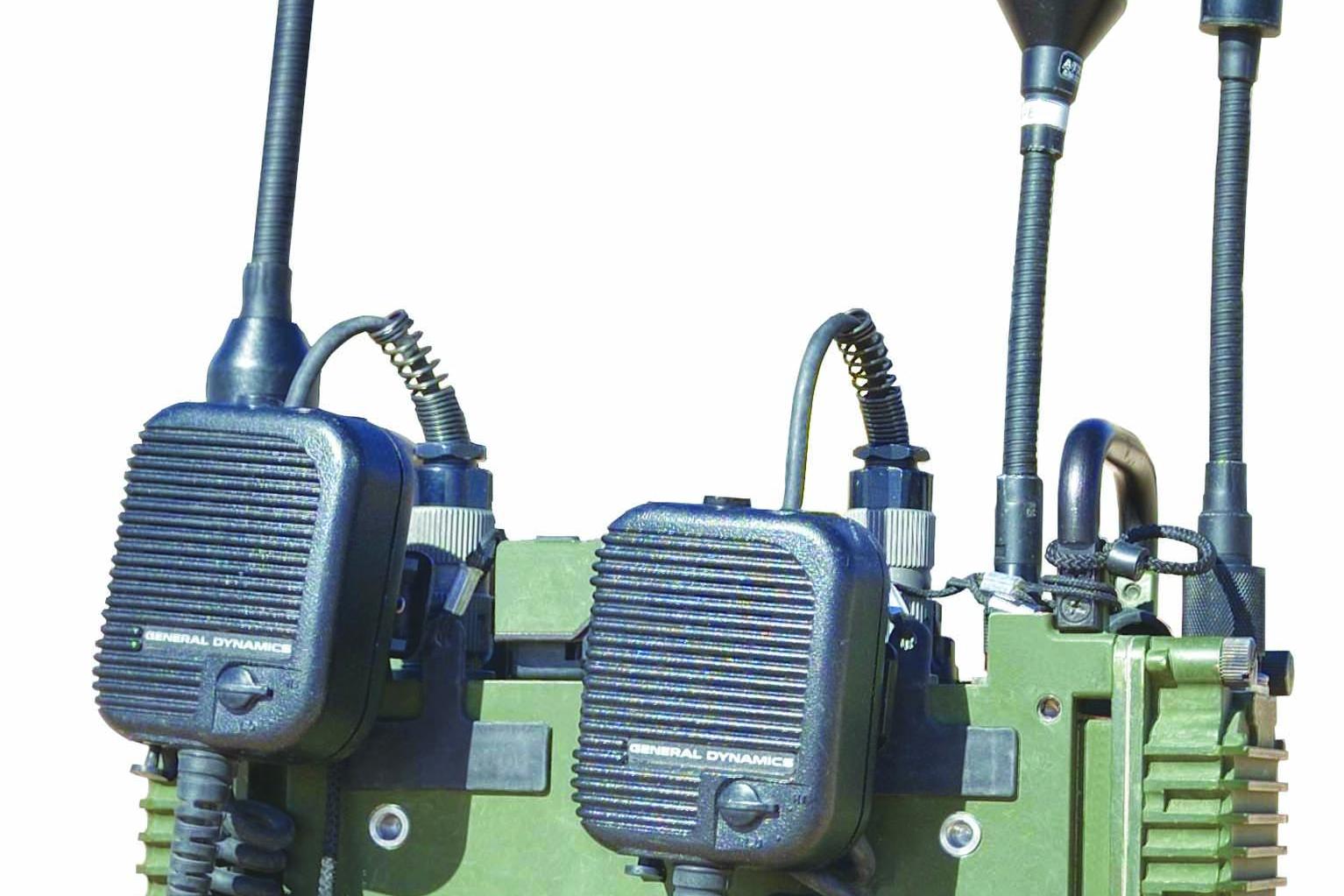 قامت General Dynamics Mission Systems بتسليم أكثر من 5,000 جهاز راديو تشبيكي محمول على الظهر AN/PRC-155 Manpack   الجيش الأميركي