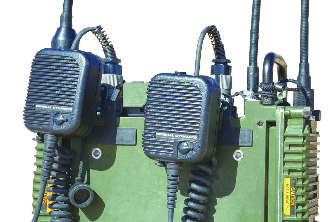 -	أعلنت General Dynamics Mission Systems عن اختباراتٍ ناجحة أجرتها على جهازها الراديو المحمول على الظهر AN/PRC-155 مع تشبيك نظام MUOS