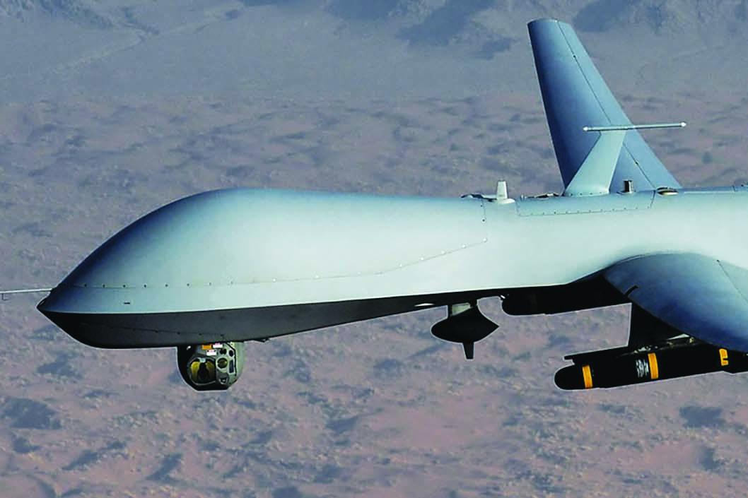 -	يستخدم نظام التهديف المتعدد الاطياف MTS من رايثيون raytheon على مجموعة واسعة من انواع الطائرات الآهلة ويبدو في الصورة  مركب على العربة الجوية غير الآهلة Predator  صنع 