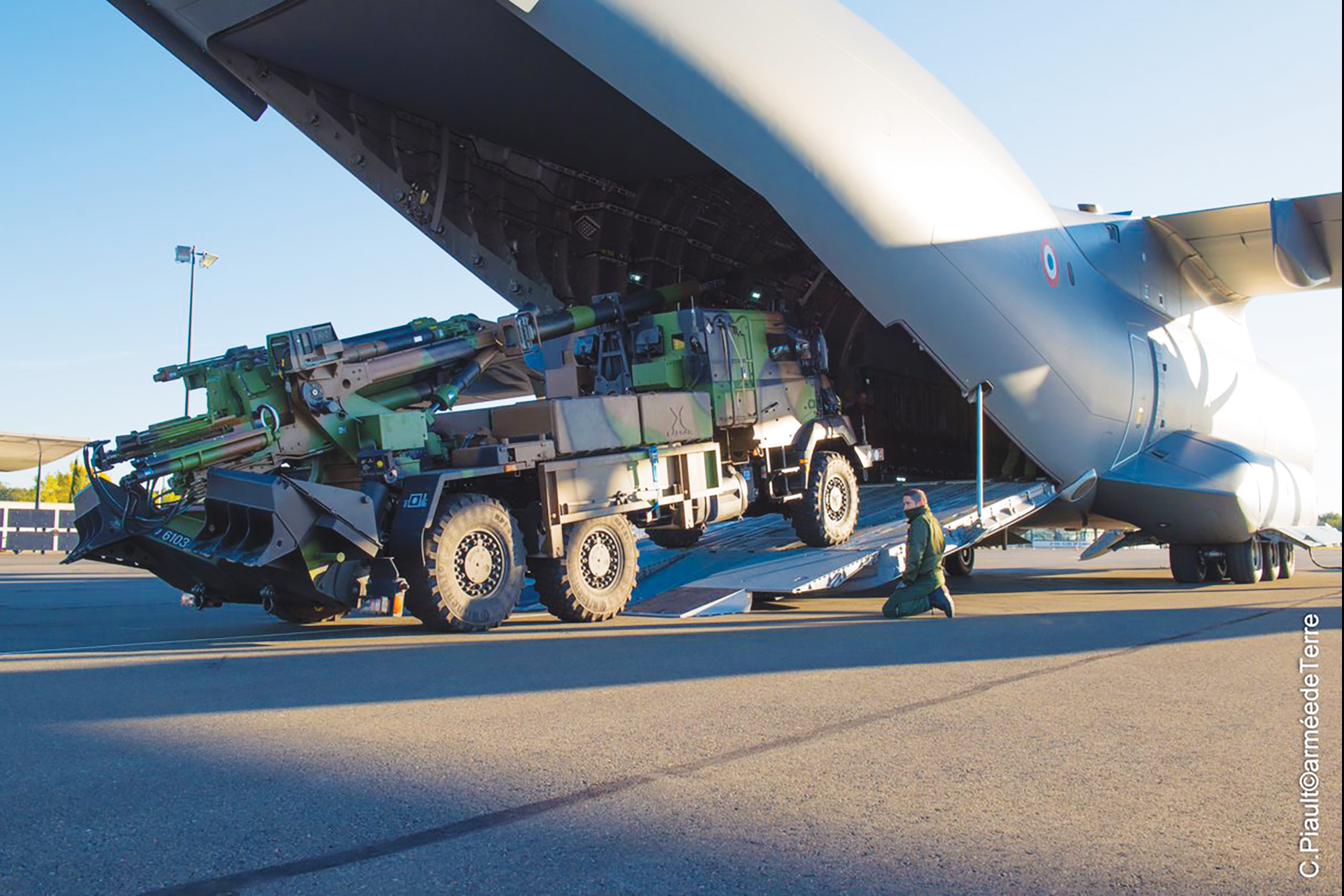 يشهد العرض المشترك لِـ Caesar وطائرة النقل A400M في منصة Airbus على تكامل النظامين لصالح القوى التي ستستخدمهما في مسارح عمليات مختلفة