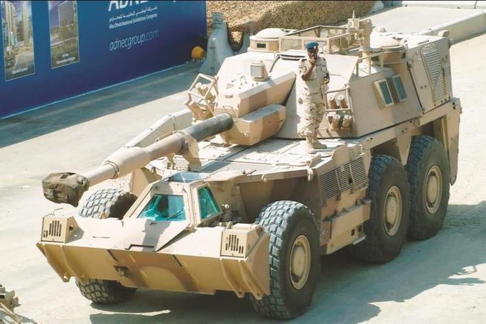 المدفع الذاتي الدفع G6 عيار 155 ملم كاليبر  ٤٥  . الصورة: Denel