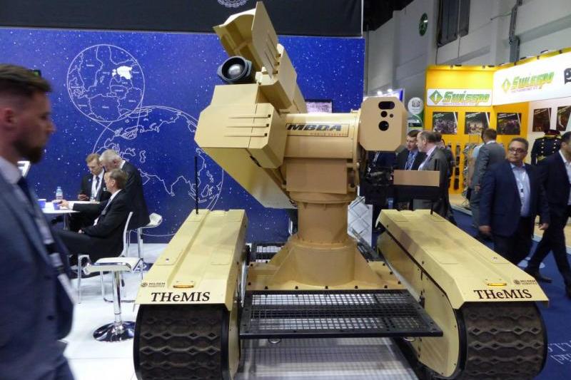 UGV مسلحاً بصواريخ MMP