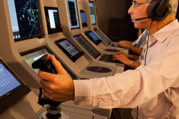 نظام «أماسكوس» AMASCOS، وهو حجر الزاوية لعروض Thales الخاصة بحماية «المناطق الاقتصادية الحصرية»