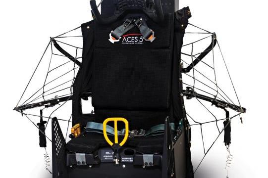 سنُروّج  Collins Aerospace فيIDEX 2021 للجيل الجديد من المقعد القاذف ACES 5 لتحديث مقاتلاتF-15  و F-16 في المنطقة
