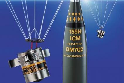 تقدم Rheinmetall قذيفة المدفعية مستشعر – صاعق SMArt155، التي يتم توفيرها بواسطة المشروع المشترك GIWS، الذي يجمع شركتي Rheinmetall و Diehl Defence