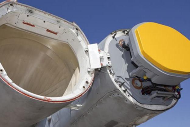 تنتج Raytheon رادار APG-79 لطائرة Boeing F/A – 18 E/F Super Hornet وطائرة EA-18G Growler