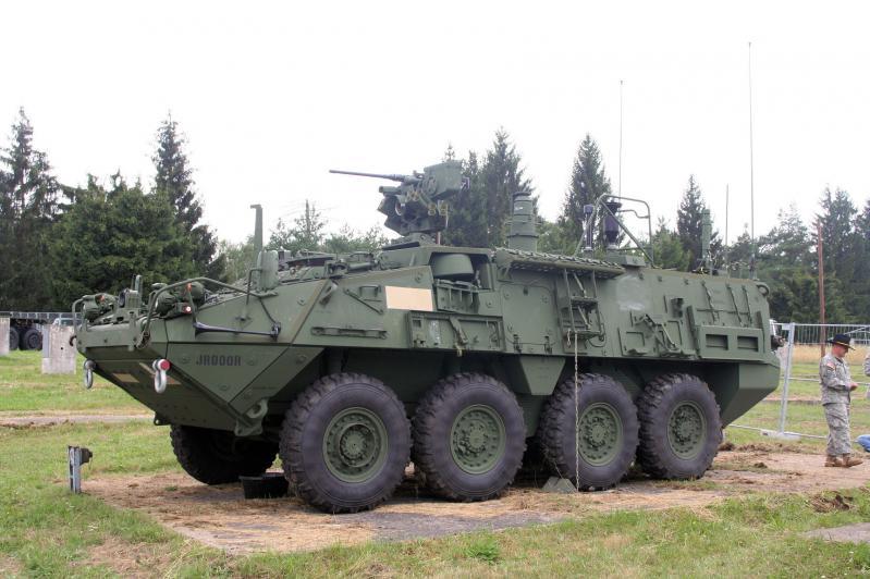 عربة سترايكر الثمانية الدفع/ لاستطلاع عواملStryker 8x8 NBC Reconnaissance Vehicle “NBC أو NBC-RV