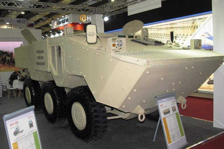العربة البرمائية المدرّعة VBTP 6x6  في معرض EDEX 2018. الصورة: IVECO