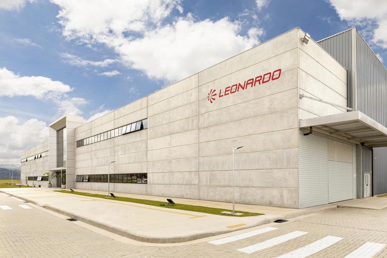 Leonardo - Helicopter Service and Logistics Centre - Itapevi - photo by Omar Paixão 