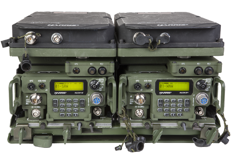 يستخدم راديو الجنديSRW على غرار AN/VRC-188(v) صنع L3Harris الترددات فوق العالية SRW UHF والحيز L-band، وهو الأمثل للاتصالات المتبادلة بين الوحدات على الأرض
