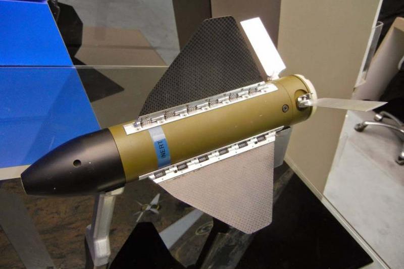 طوّرت شركة Northrop Grumman نظام السلاح Hatchet الذي سيعزز القدرة التسليحية لعددٍ كبير من العربات الجوّية غير الآهلة