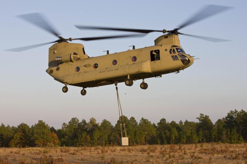 تعتبر CH-47 Chinook إحدى الطوافات المتطورة والمتعددة المهام في الجيش الأميركي وعدد من جيوش الدول في مختلف أنحاء العالم
