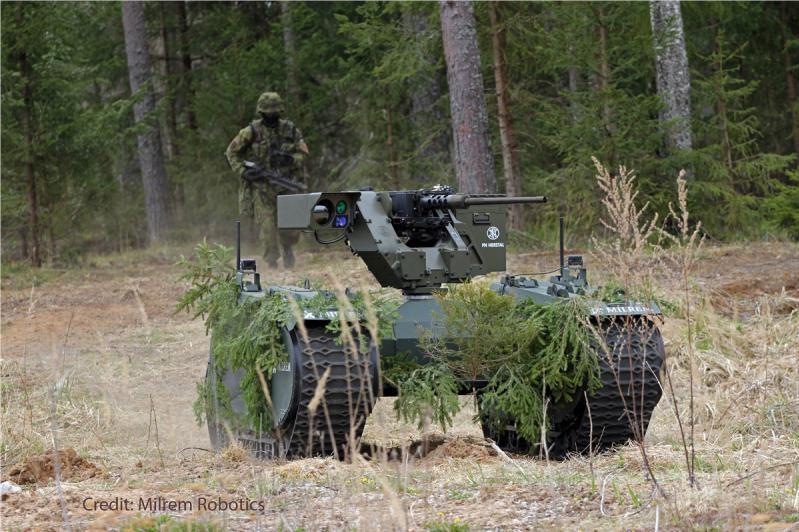عَمِلَت شركة FN Herstal مع شركة Milrem Robotics على إدماج مركن deFNder Medium في العربة الأرضية غير الآهلة Themis
