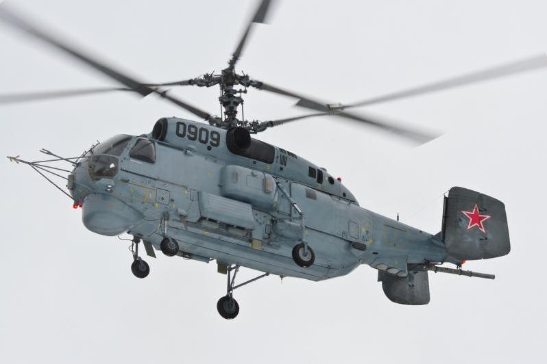 تؤمِّن «فرقة الطيران الـ 132»  132nd Aviation Division منصّات الطيران البحري لدى «الأسطول البلطيقي»، وهي تضمّ مقاتلات، وأفواج للهجوم الجوّي وطوّافات على غرار طوّافات Ka-27M المحدّثة