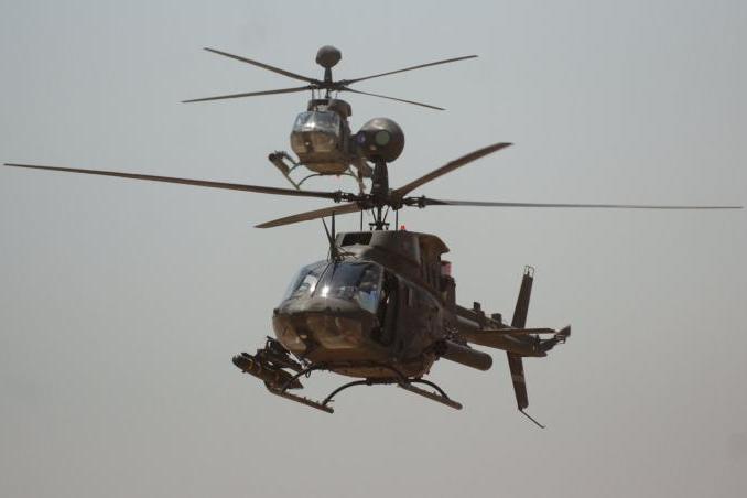 طوافتا  UH-60 Blackhawkأثناء إجراء تمارين في قاعدة Novo selo البلغارية
