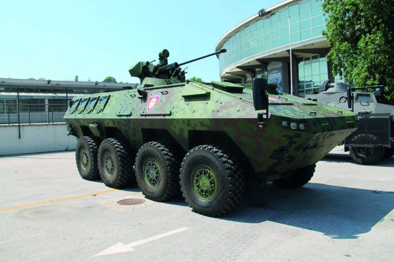 طورت شركة Otokar التركية عربة القتال المدرّعة ARMA رباعية الدفع وهي مجهزة ببرج يتم التحكم به من بُعد MIZRAK ومسلحاً بمدفع ثنائي التلقيم عيار 30 ملم ورشاش محوري عيار 7.62 ملم