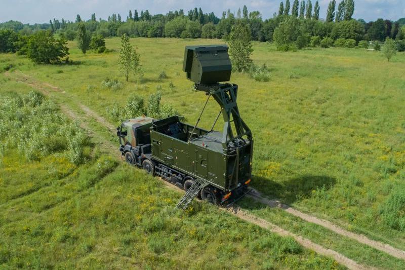 يقدم رادار GM 200 MM/A multi-mission،  المتعدد المهام أو الكل في واحد، تقنية الحزم الموجية غير المقيدة في الارتفاع والتحمل
