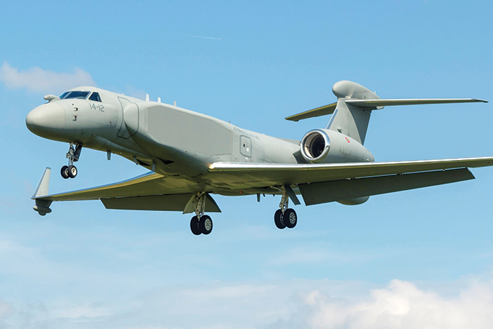 سلّمت شركة Gulfstream أكثر من 200 طائرة مهام خاصة لدعم الحكومات والجيوش في نحو 40 دولة، وأحدثها طائرة G550 معدلة كطائرة مراقبة.